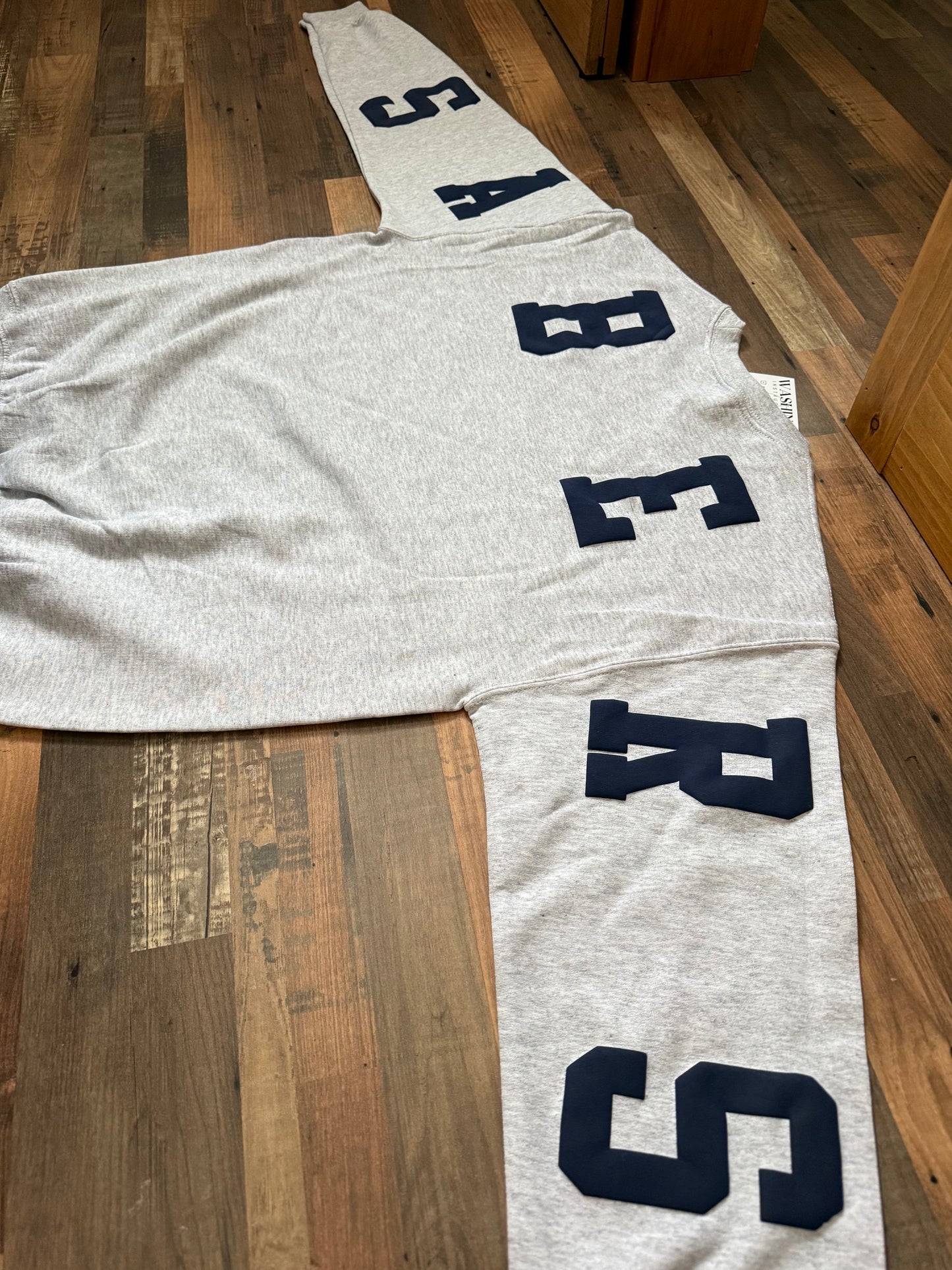 BIG BACK CREWNECK - SUSQUEHANNA VALLEY SABERS