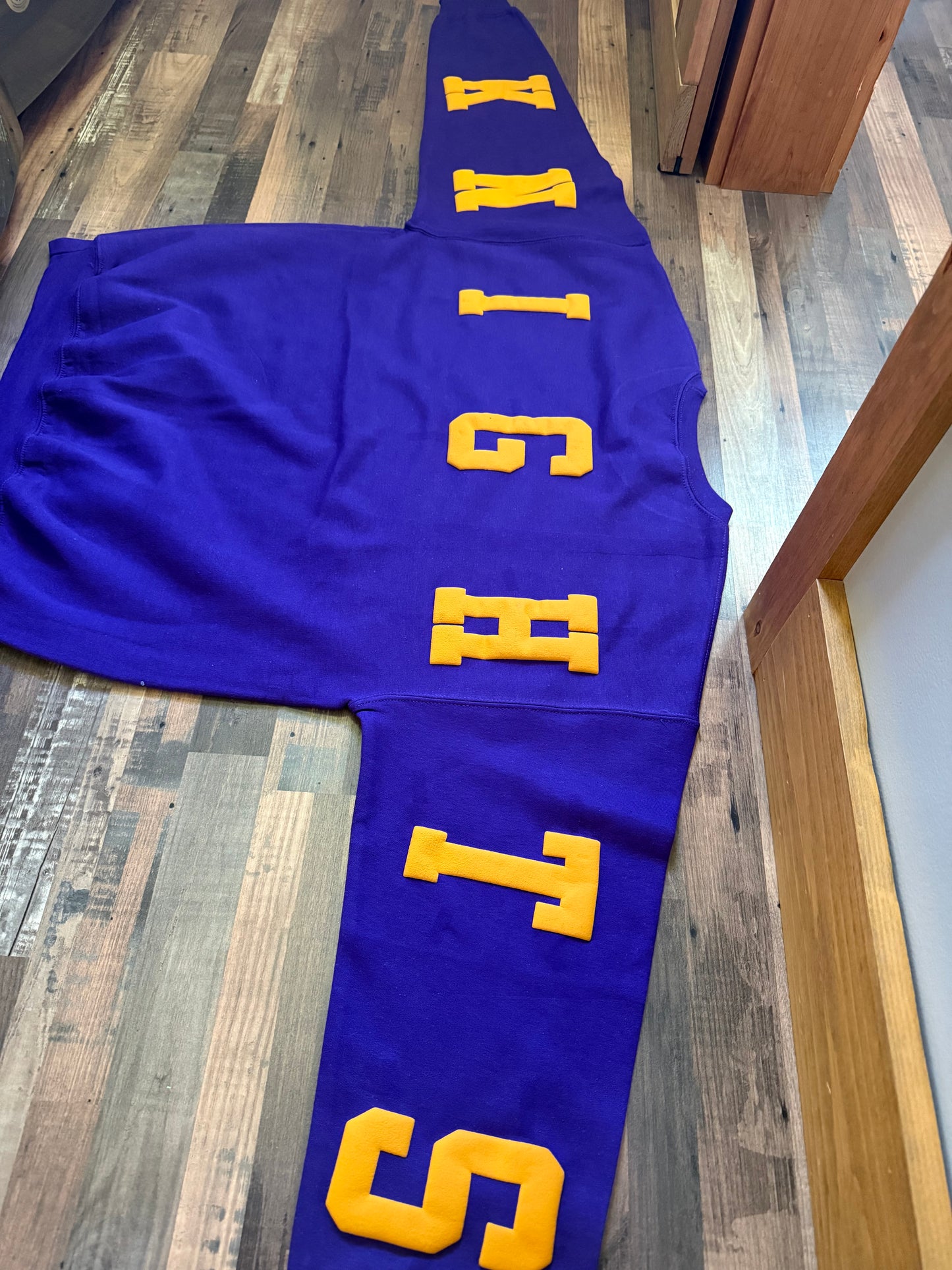 BIG BACK CREWNECK - HOLLAND PATENT KNIGHTS