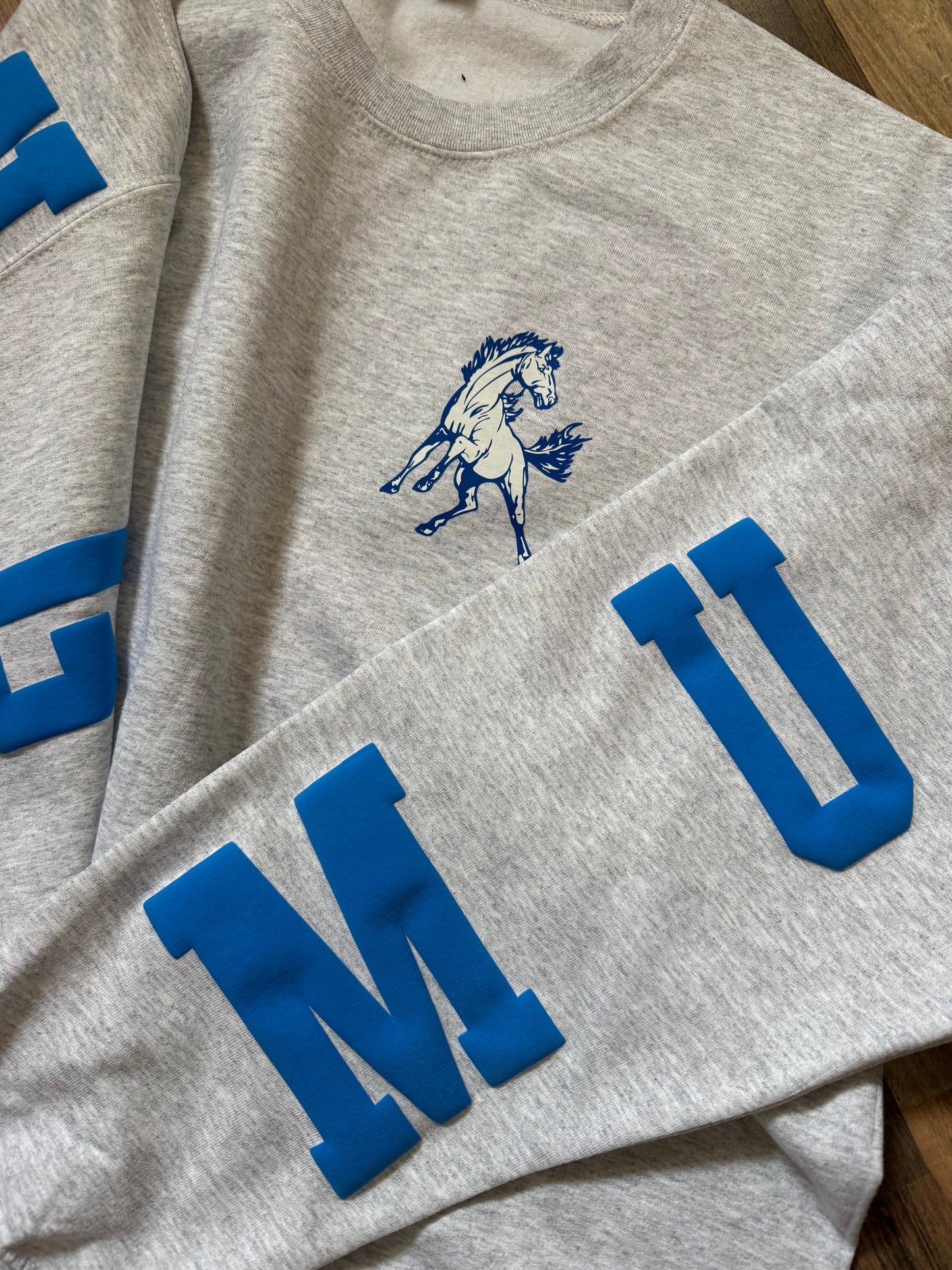 BIG BACK CREWNECK - MT. MARKHAM MUSTANGS