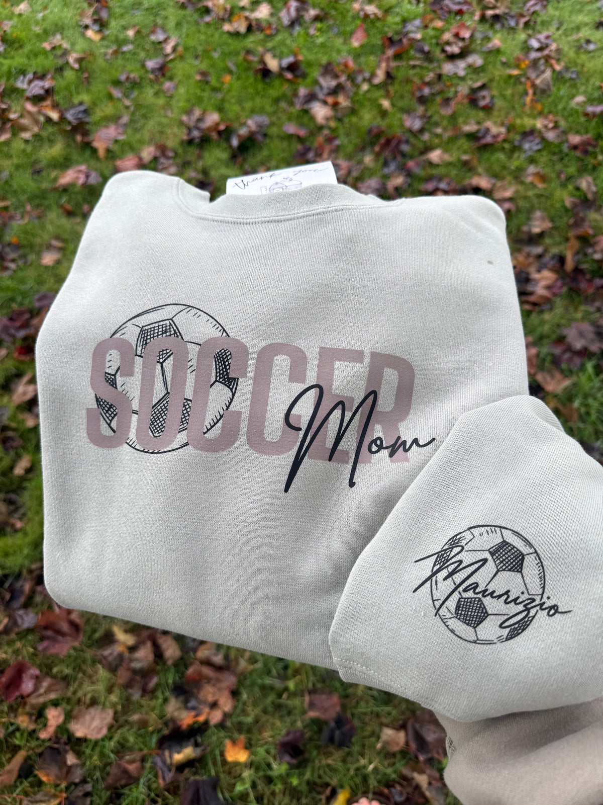 SPORTS MOM CREWNECK